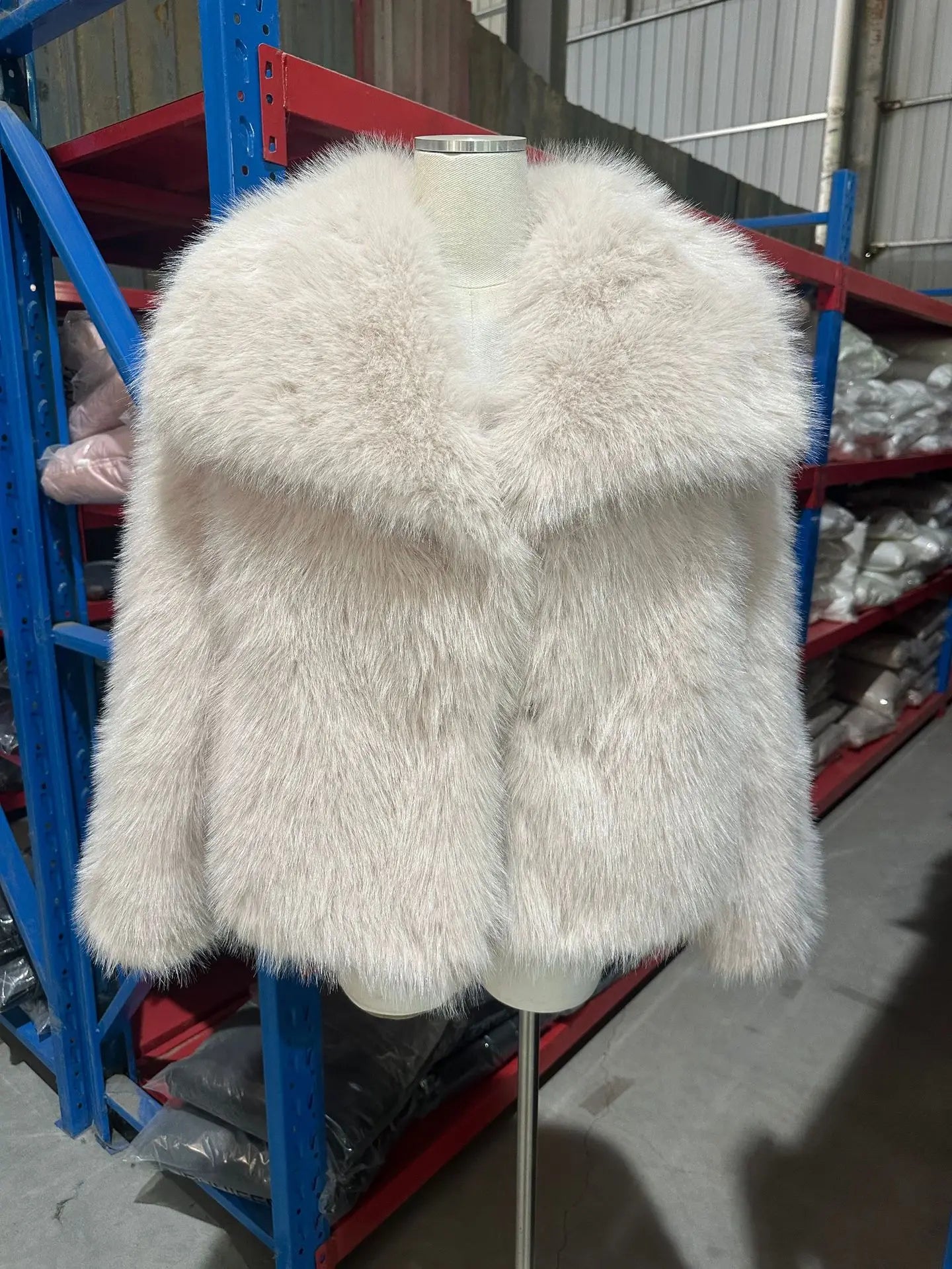 2025 Autumn and Winter New Faux Fur Jacket Women's Loose Long-sleeved Coat Toka Fox Fur